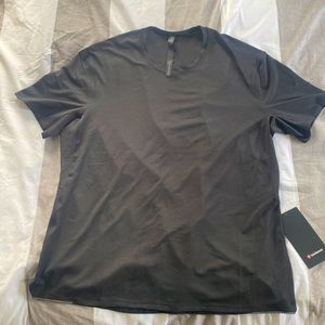 Lululemon mens extra large run t shirt